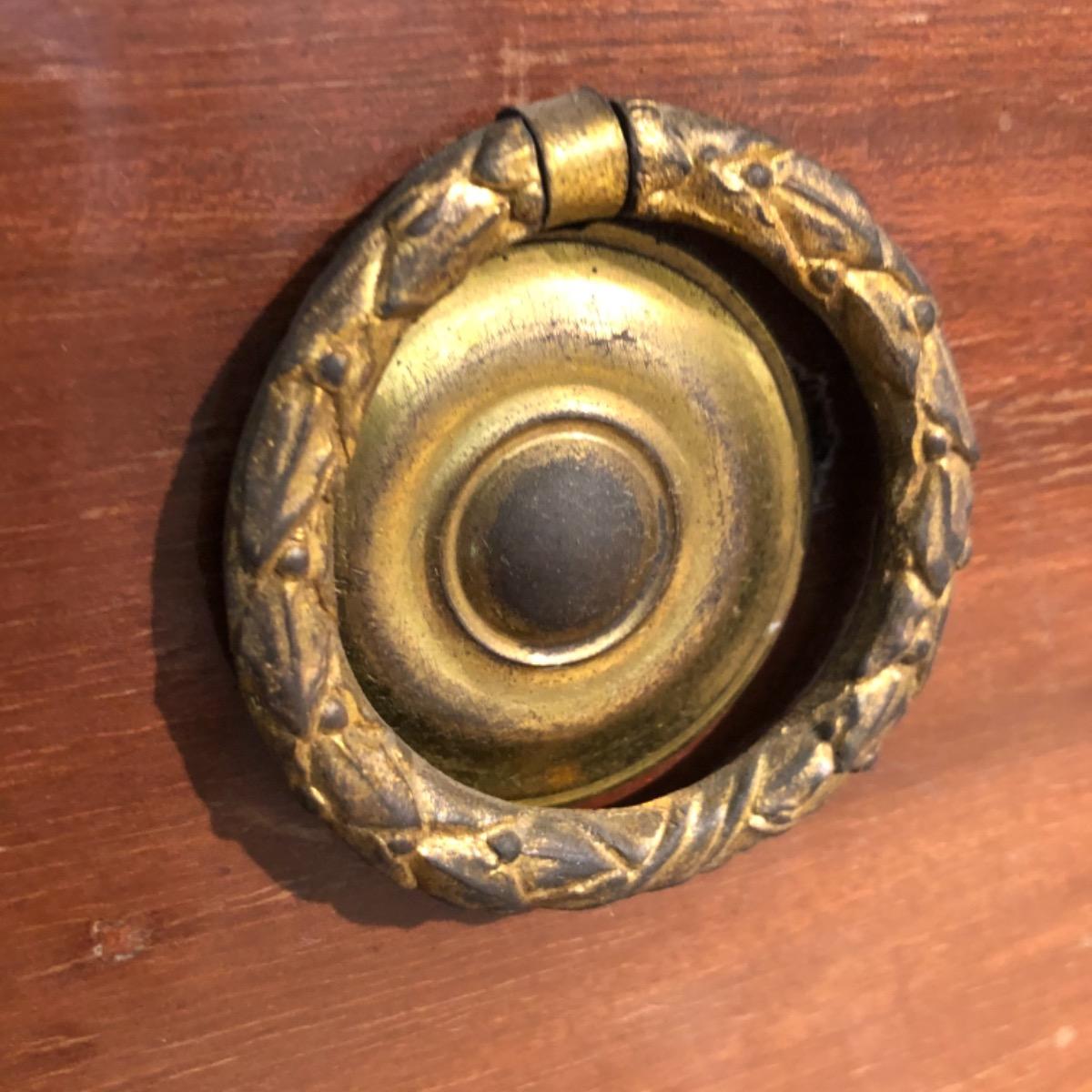 19 th classic chest of drawers 