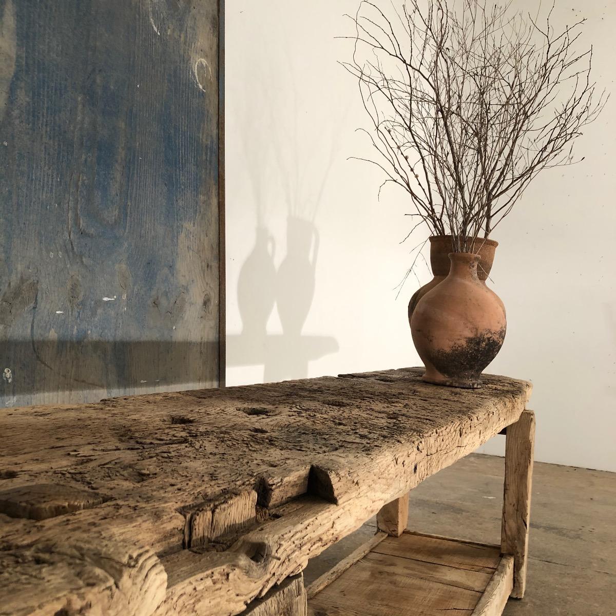 19 th primitive console 