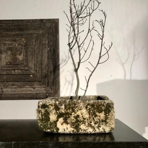 19 th primitive stone planter