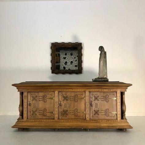 1900 Arts and crafts sideboard 