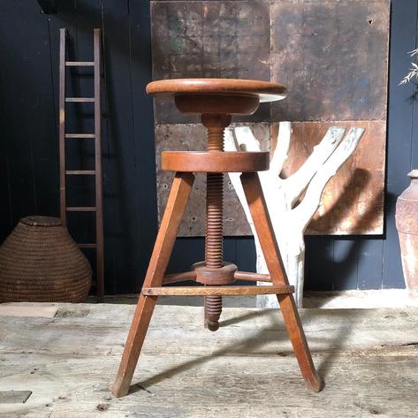 1900 French artist stool 