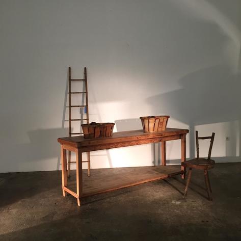 1900 pine draper table