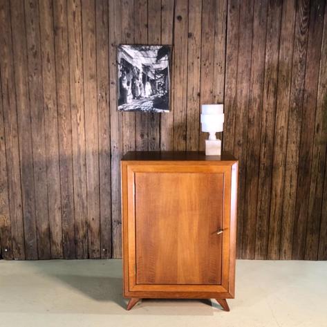 1950 curious cabinet 