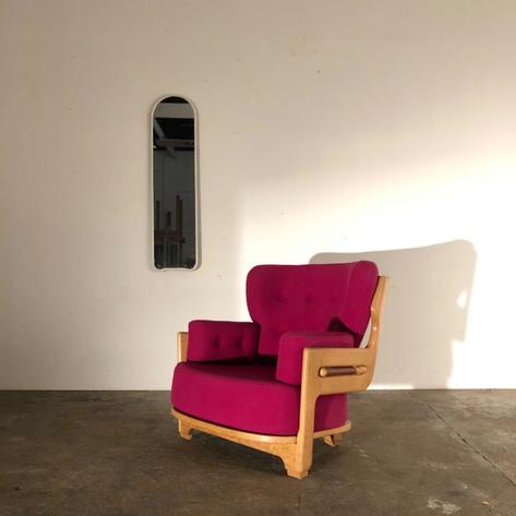 Confortable guillerme armchair 