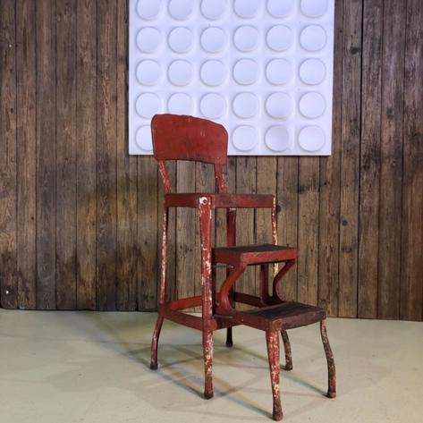 Curious folding metal stepladder 