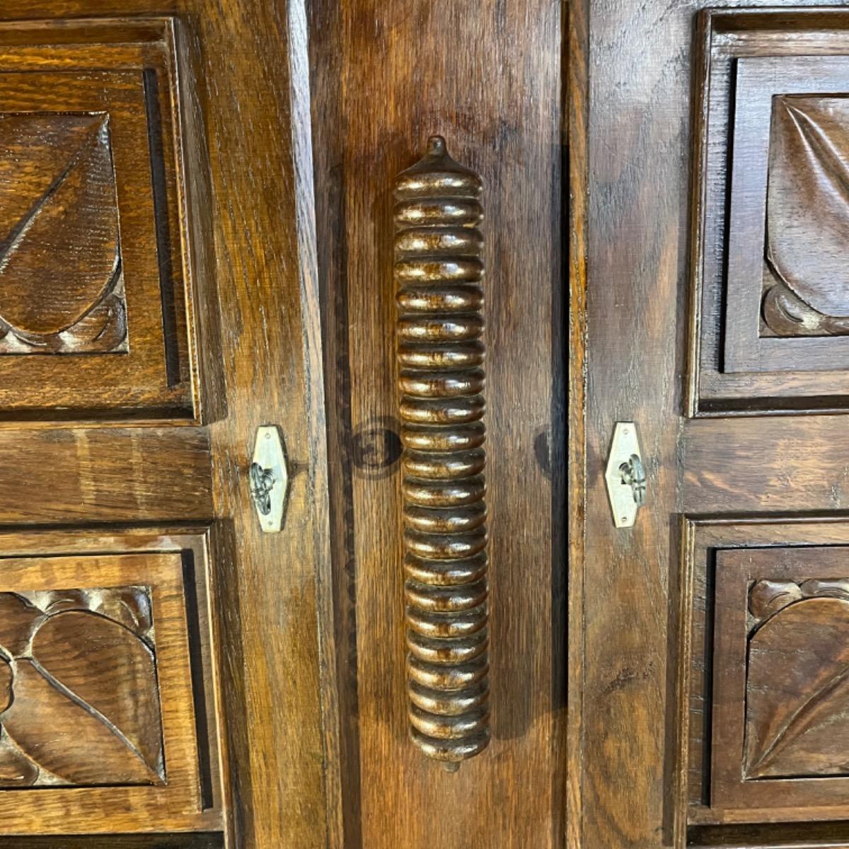 French 1940 oak sideboard 