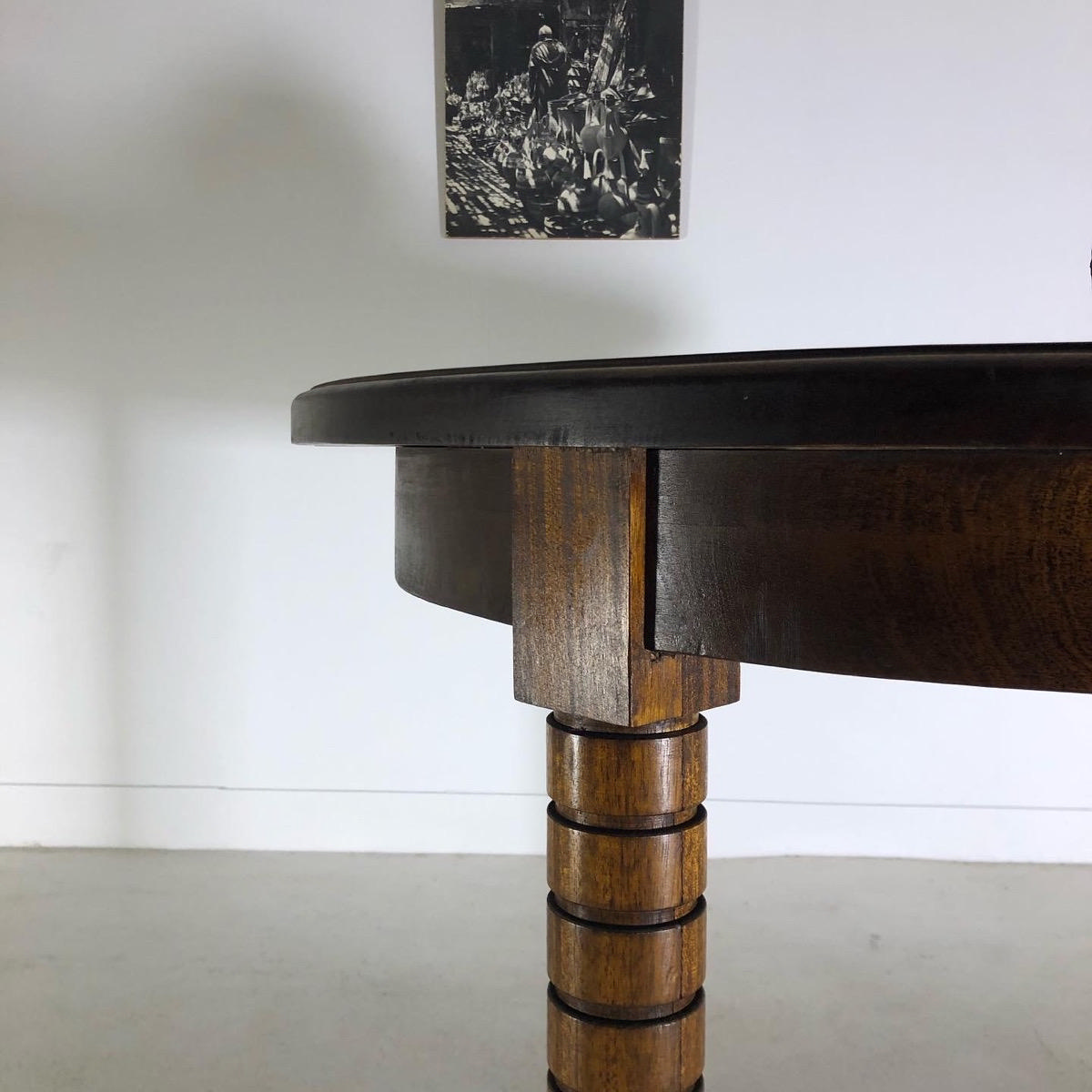 French 1940 round table 