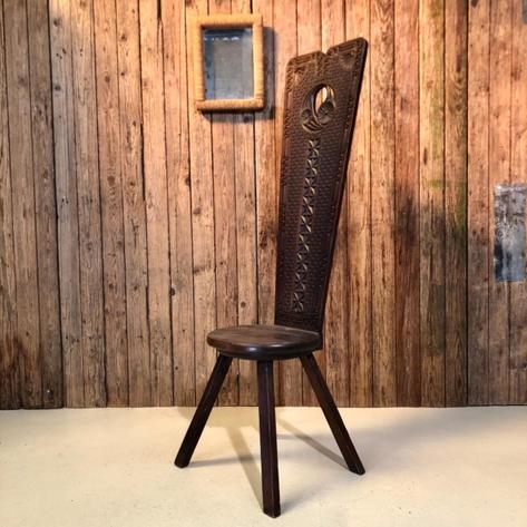 Huge curious 1930 chair 