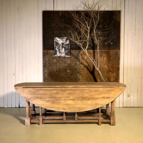 Large 1930 oak folding table 