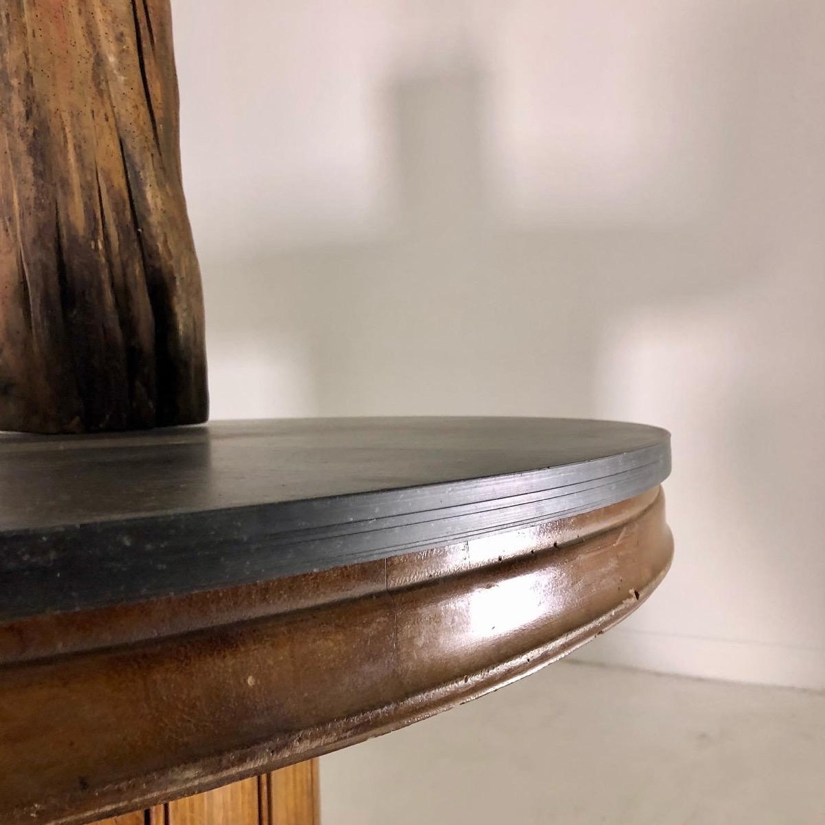 Large 1930 pedestal table 