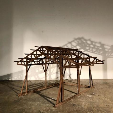 Old metal frame model