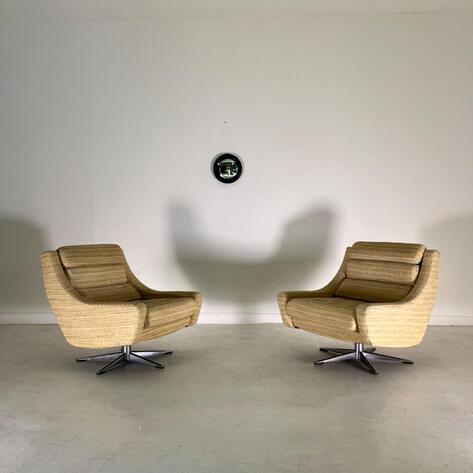 Pair of 1960 confortable armchairs 