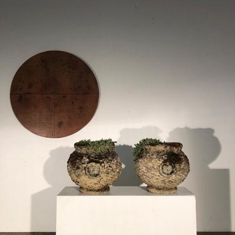 Pair of concrete planters 