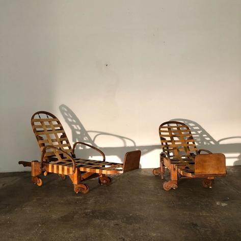 Pair of lounge sun chairs