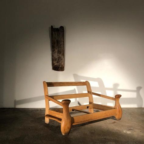 Primitive sofa structure 