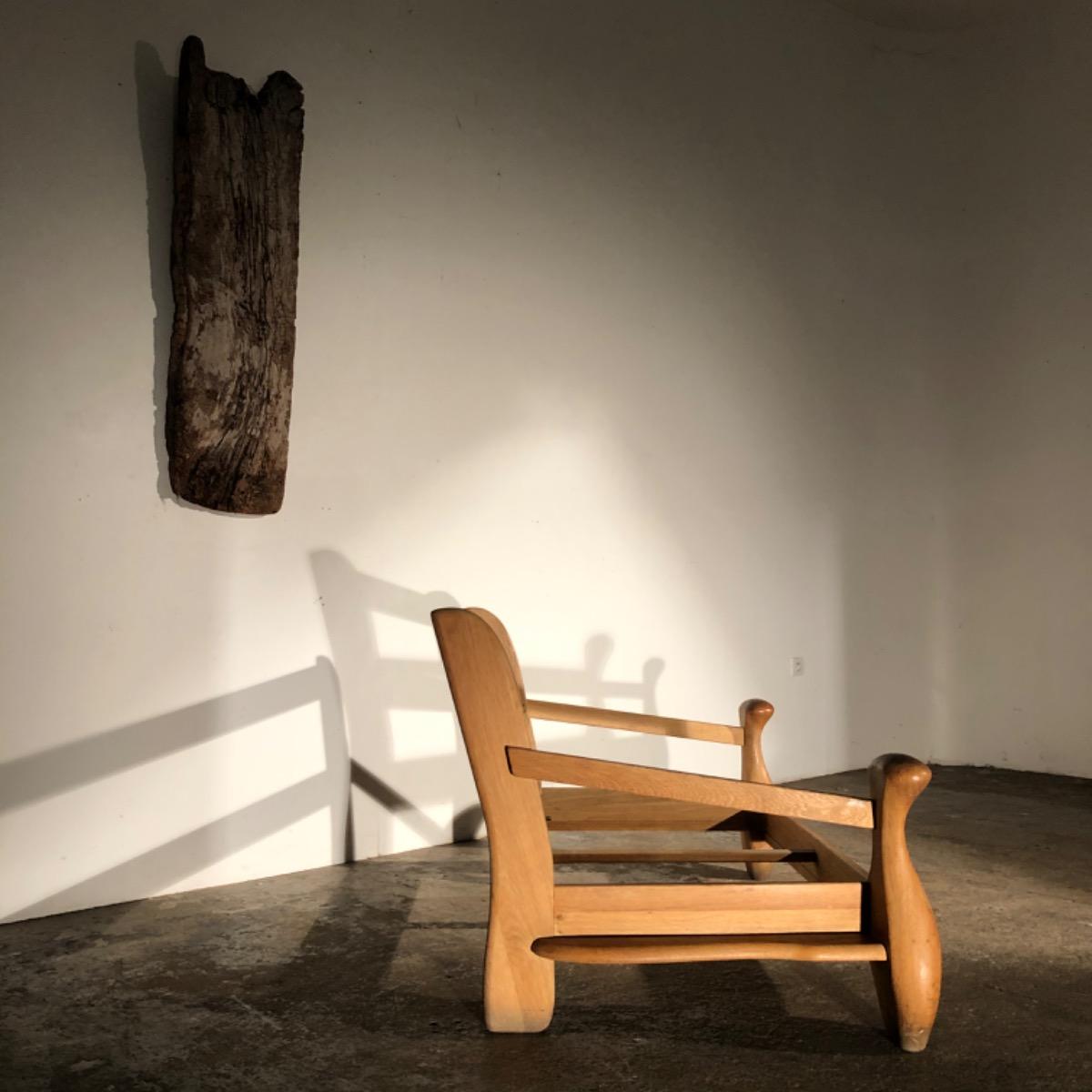 Primitive sofa structure 