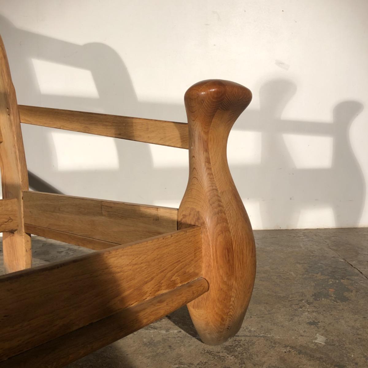 Primitive sofa structure 