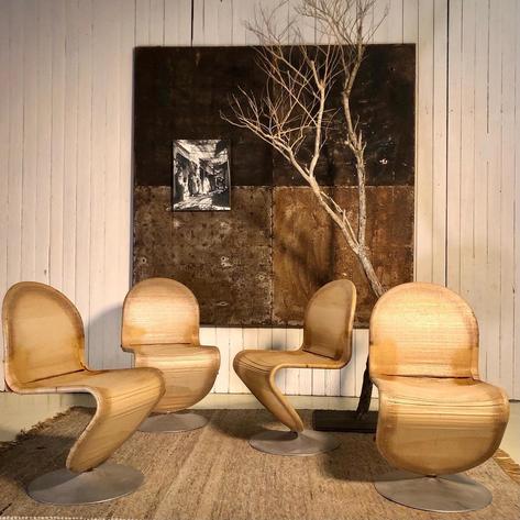 Set of 4 1970 chairs in original condition 