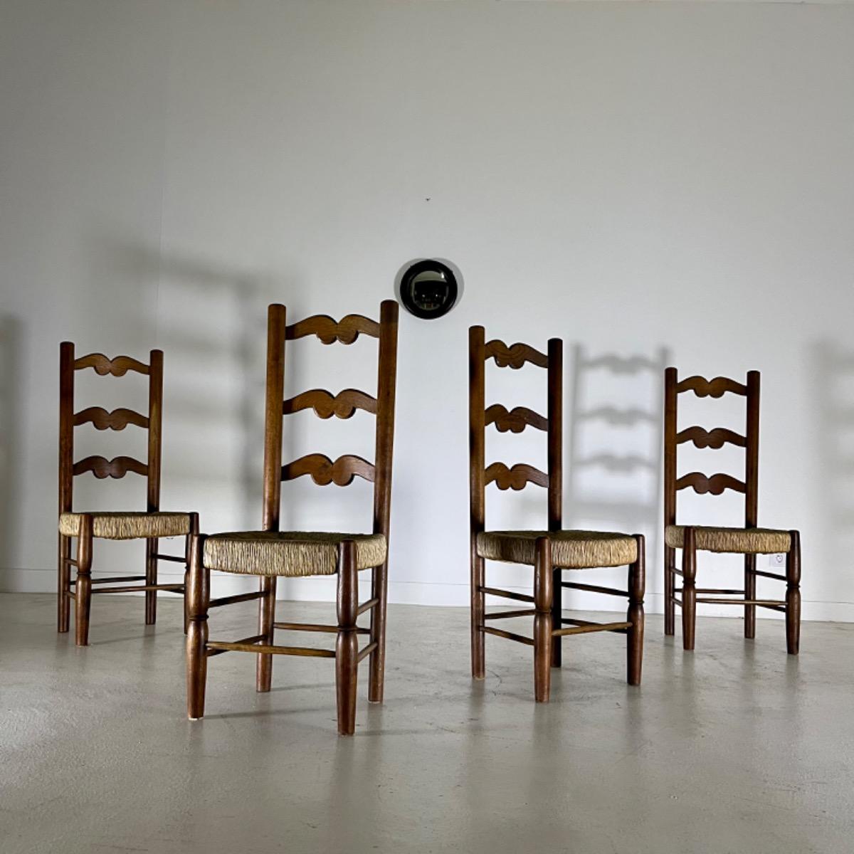 Set of 4 French rustic modern chairs 