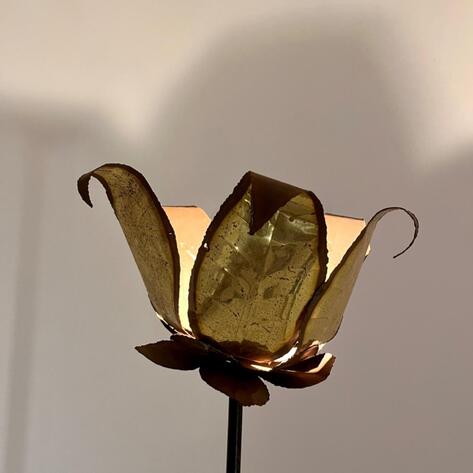 Simple 1970 floor lamp