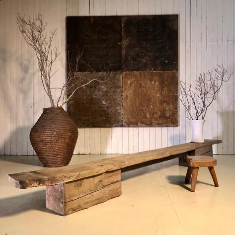 XXL primitive low table 